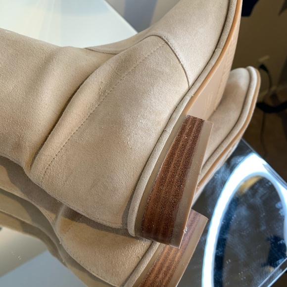 Stuart Weitzman Lowland In Buff - Picture 9 of 16